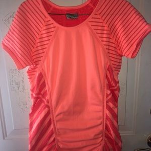 New WOT Athleta workout tee